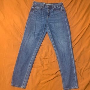 american eagle mom jeans